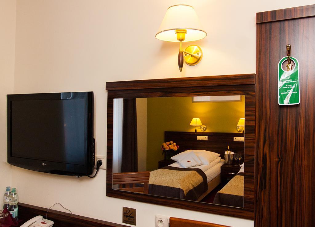Hotel Pikul Puławy Eksteriør bilde