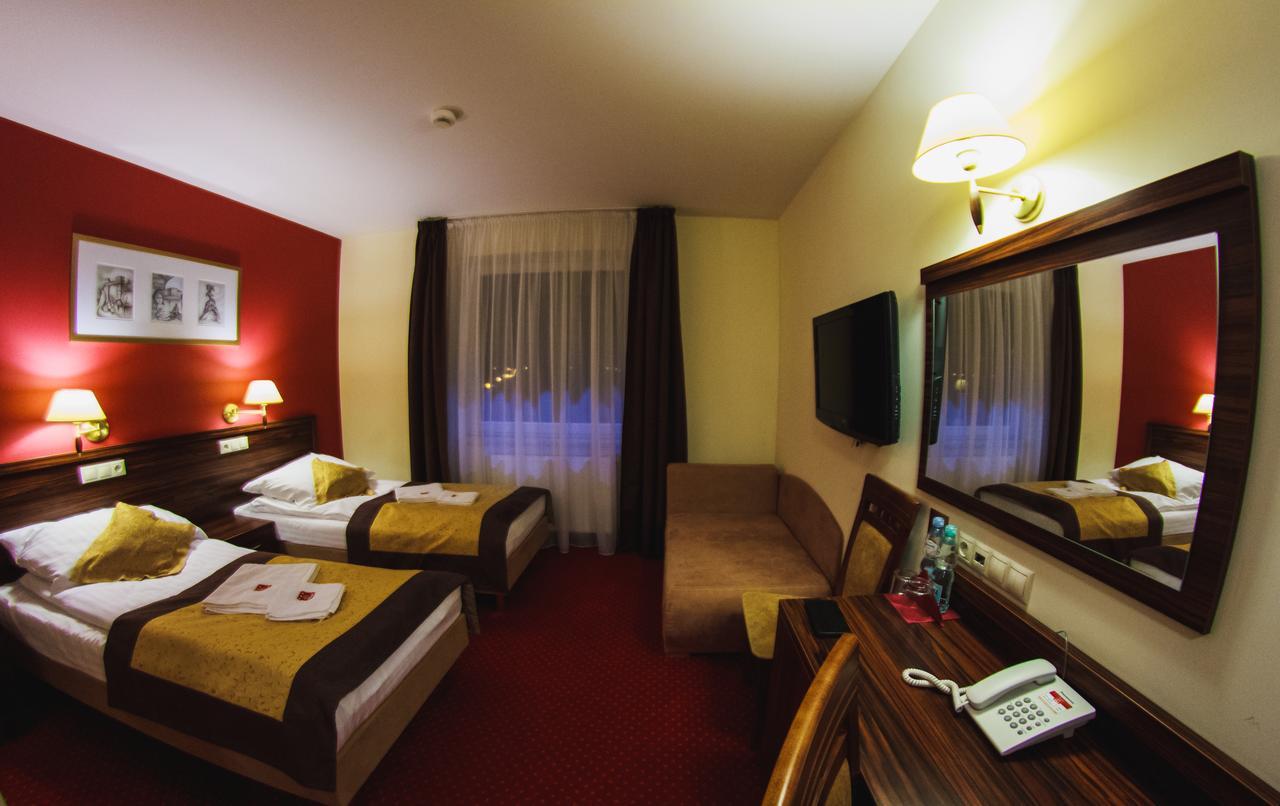 Hotel Pikul Puławy Eksteriør bilde