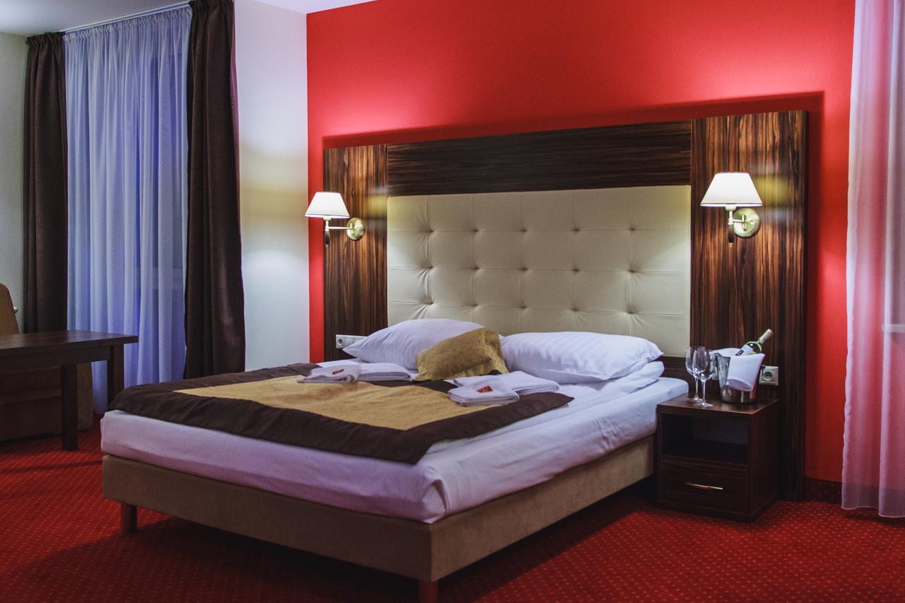 Hotel Pikul Puławy Eksteriør bilde
