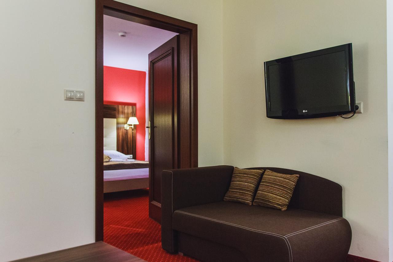 Hotel Pikul Puławy Eksteriør bilde