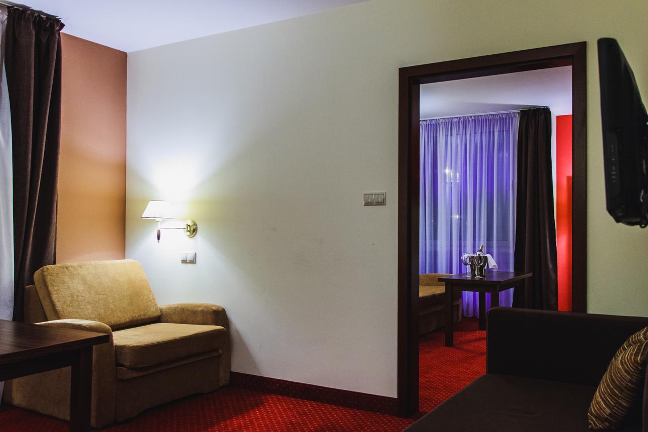 Hotel Pikul Puławy Eksteriør bilde