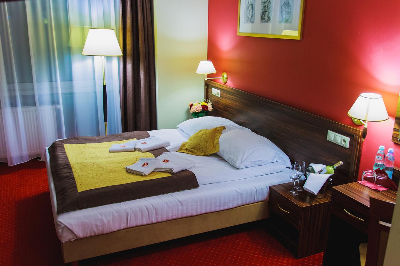 Hotel Pikul Puławy Eksteriør bilde