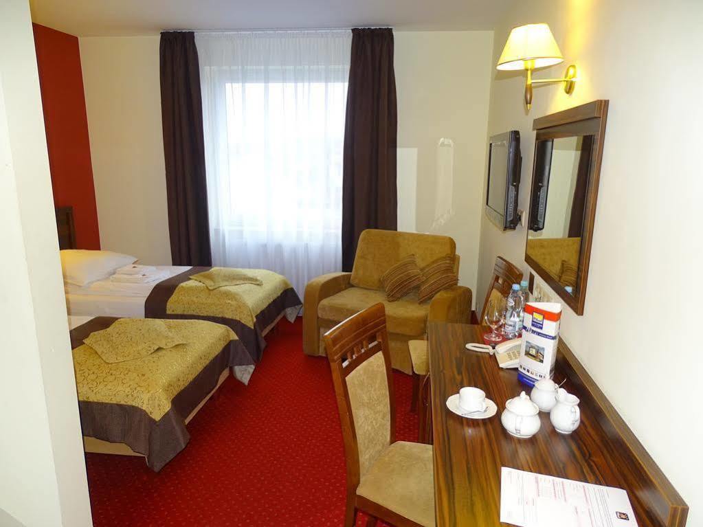 Hotel Pikul Puławy Eksteriør bilde
